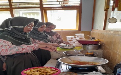 Praktik  Pengolahan Bahan pangan Daging dan ikan menjadi produk pangan kreatif